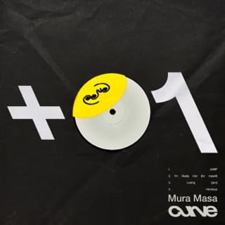 Curve +1 - EP