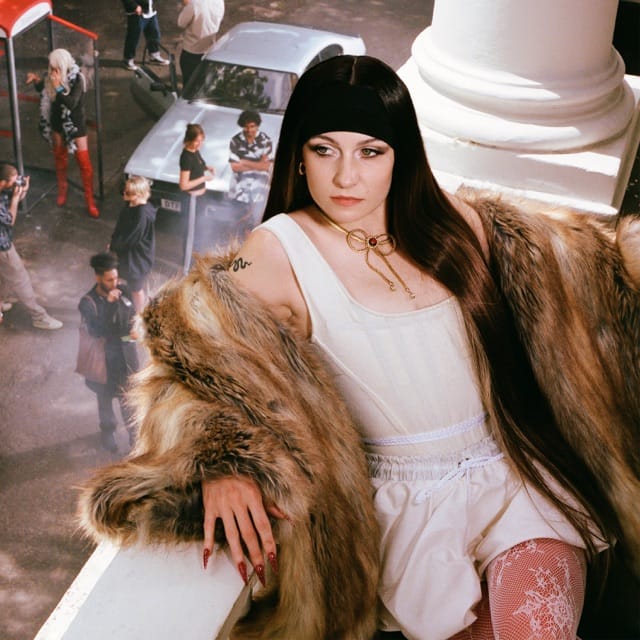 Favourite Girl - Single