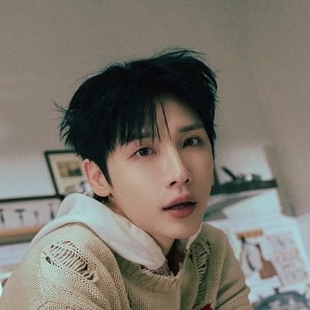 JEON WOONG (전웅)