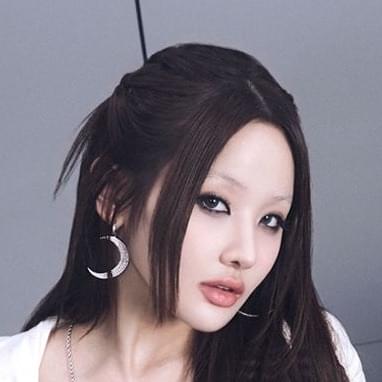 BELLE (KISS OF LIFE)