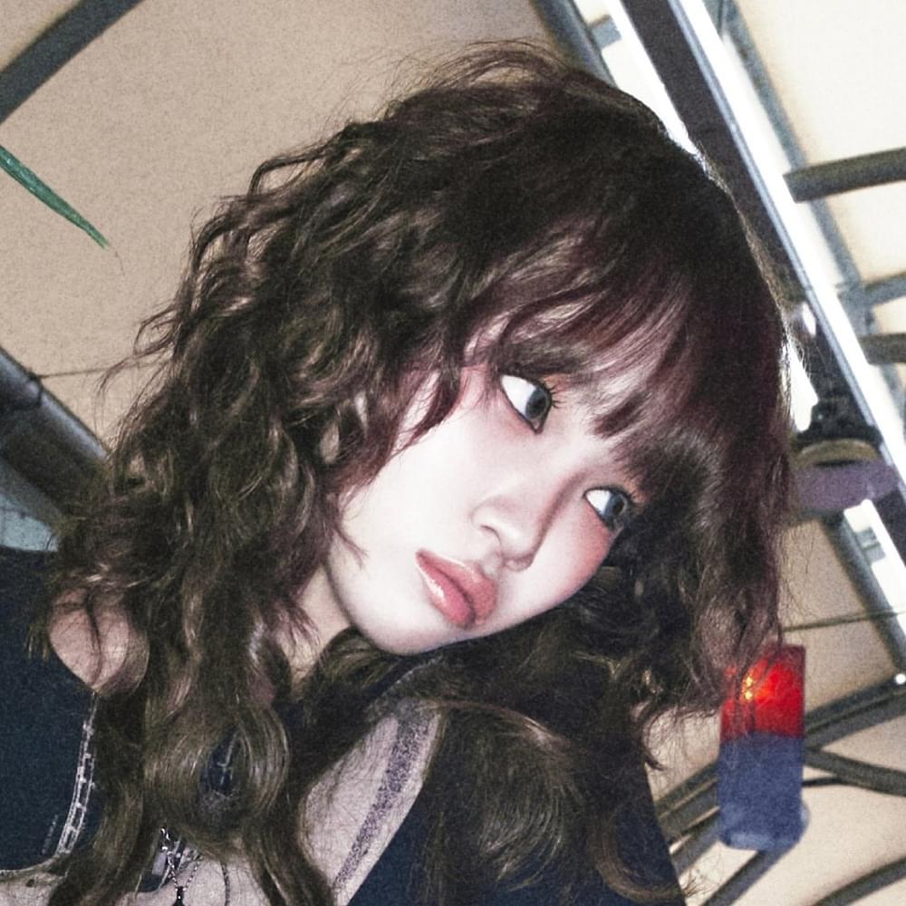 KIM CHAEWON (LE SSERAFIM)