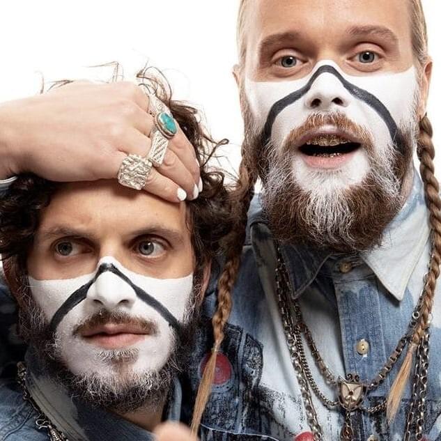 Vargas & Lagola