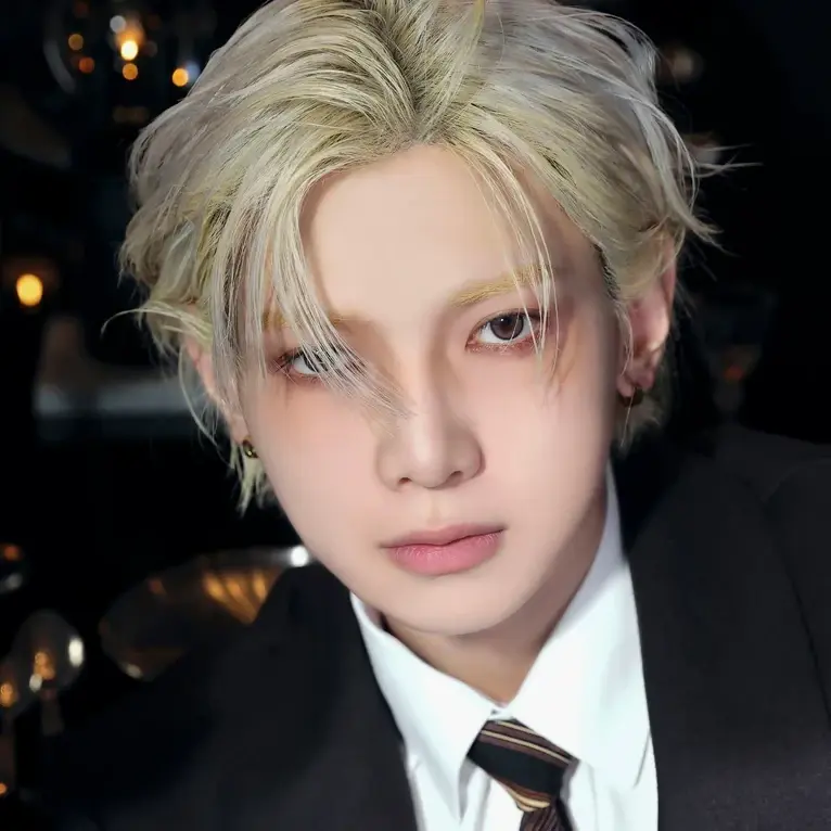 YEOSANG (여상)