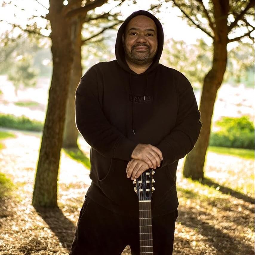 Paulo Flores