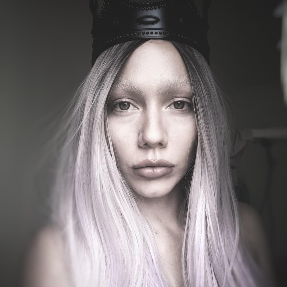 ELLE