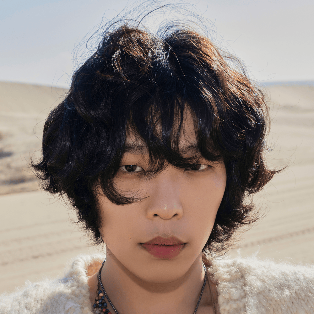 LEE CHANHYUK (이찬혁)