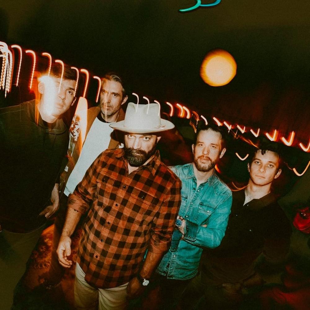 Drew Holcomb & The Neighbors