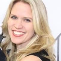 Lauren Kennedy