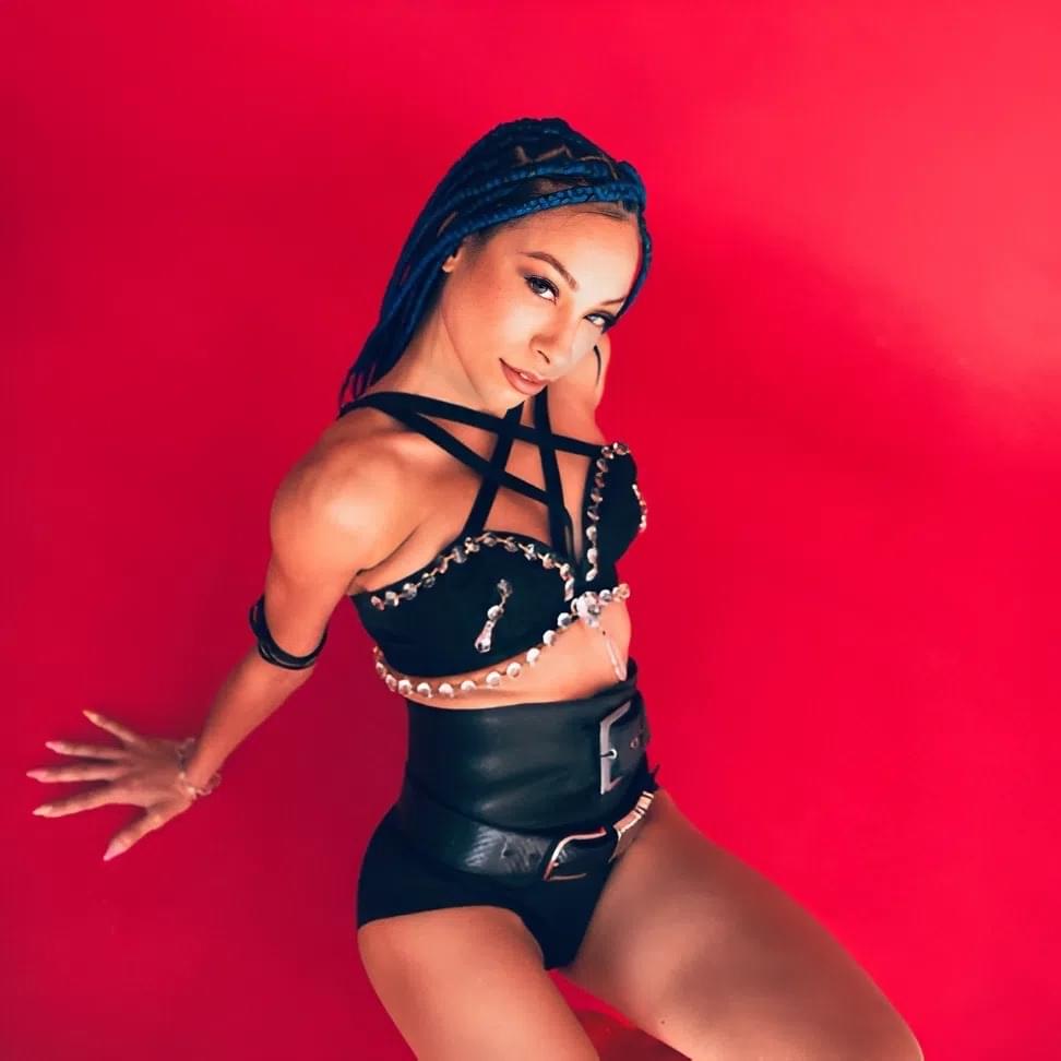 Karina Pasian
