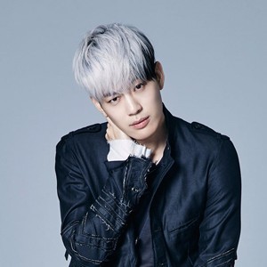 SE7EN