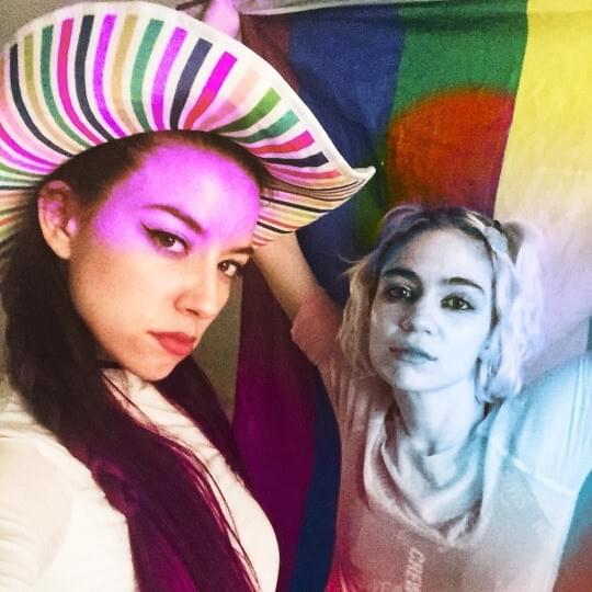 Trashique (GRIMES X HANA)