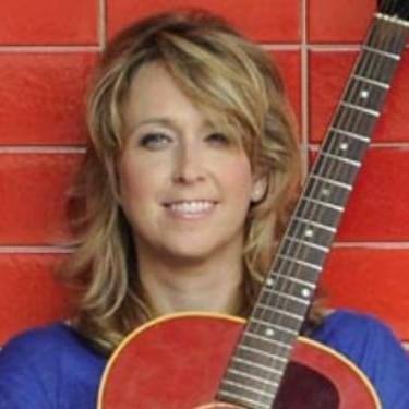 Carolyn Arends