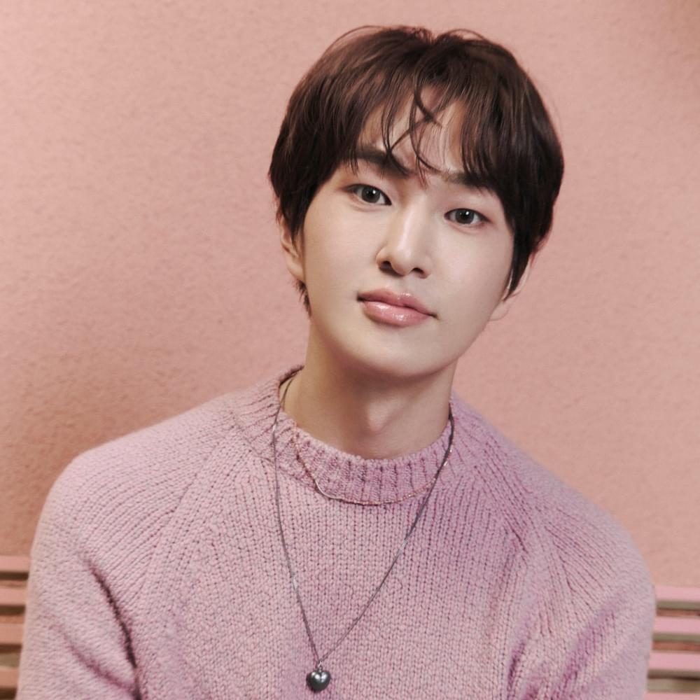 ONEW (온유)