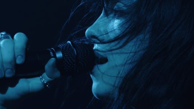 idontwannabeyouanymore/lovely (Live from Electric Ballroom)