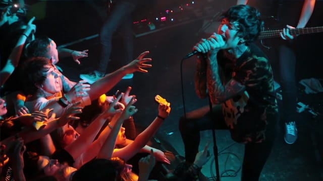 And the Snakes Start to Sing (Live / 45 Sound)
