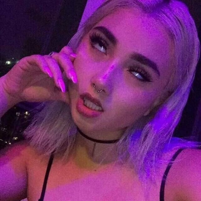 i see red (slowed &amp; reverb) - Slowed