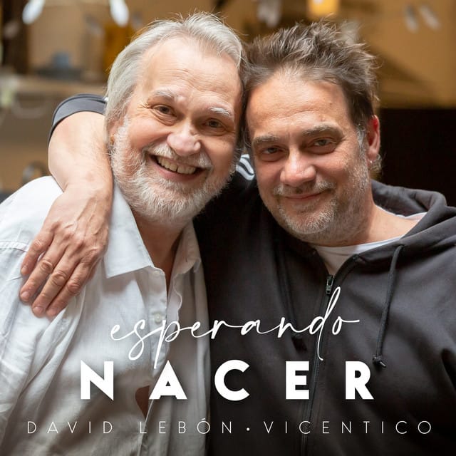 Esperando nacer