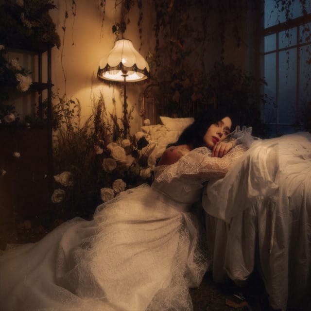 Спит моя любовь