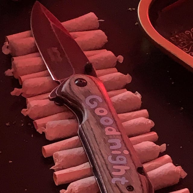 razor blade wrist