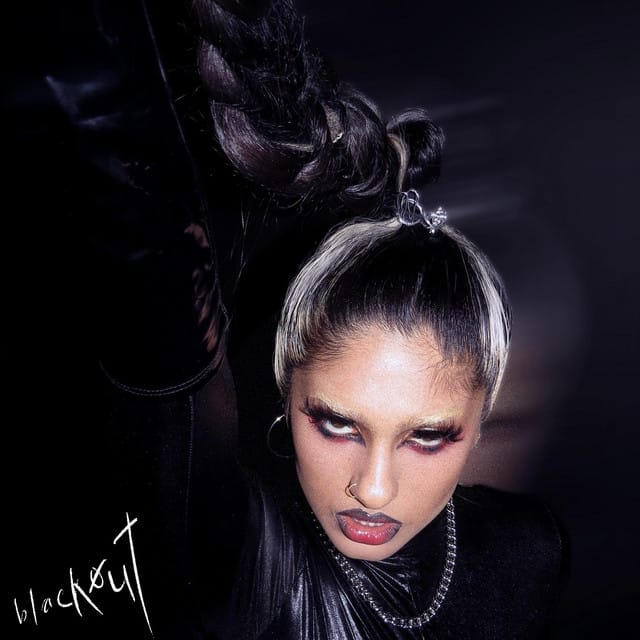 black0ut - Single