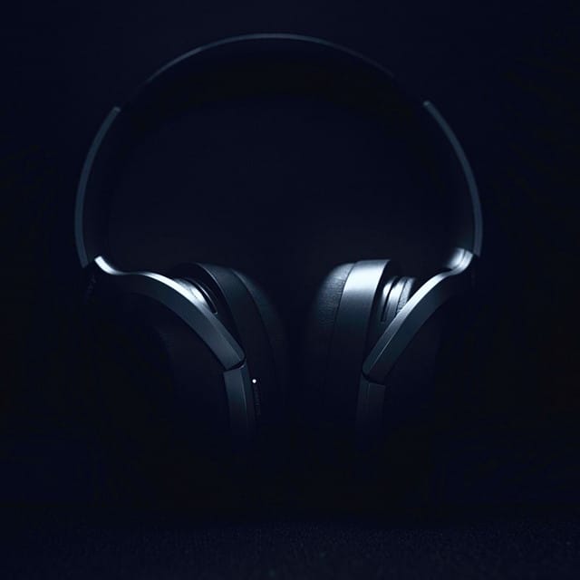 Neon - Single