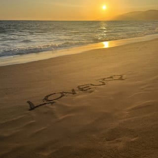 L.O.V.E.U (feat. hannah bahng)