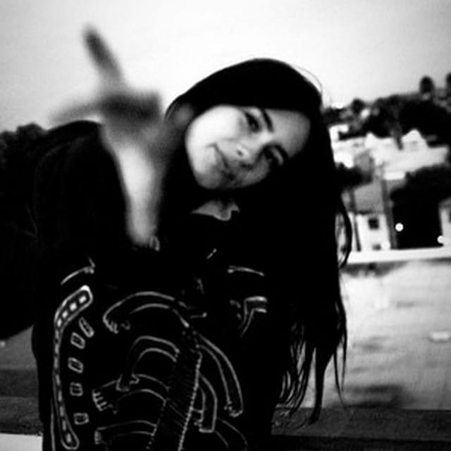 Abbi - Single