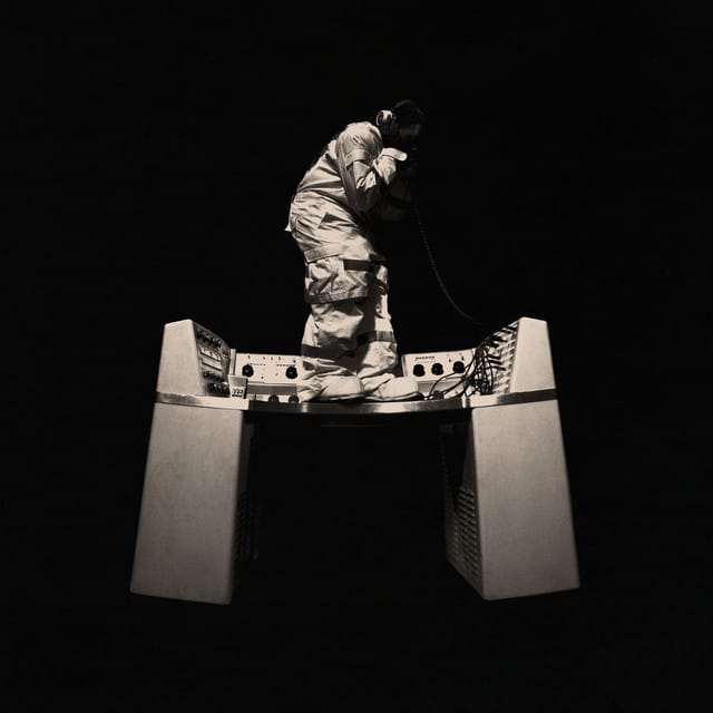Secondhand (feat. Rema)