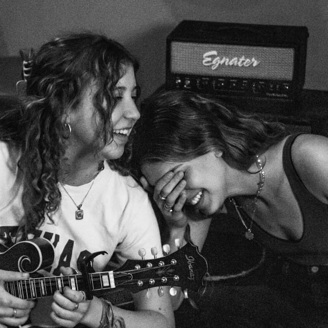 Honey I'll Drive - Single