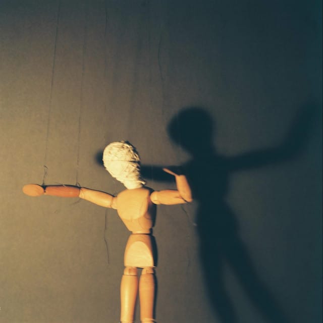 Strung - Single