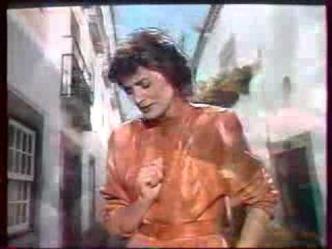 Linda De Suza — Linda De Suza : Amadora