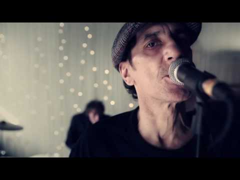 The Nils — The Nils :: Love To Hate