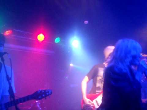 The Sounds — The Sounds - Tony The Beat (Push It) Live