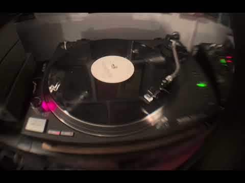 Mary Anne Hobbs — Dubstep on Vinyl || Loefah - Mud VIP ft. Sgt Pokes
