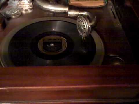 Carl Fenton's Orchestra — CARL FENTON BENNIE KRUEGER JONES  & HAIR - THE WRECK OF THE SOUTHERN OLD 97 - ROARING 20'S BRUNSWICK