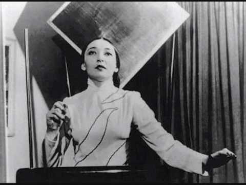 Clara Rockmore — Clara Rockmore plays Tchaikovsky "Berceuse"