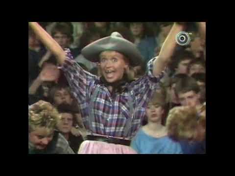 Doris D And The Pins — Doris D and the Pins - Girlfriend(HD)