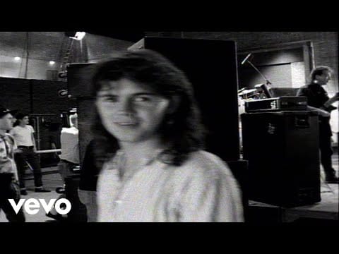 Cutting Crew — Cutting Crew - (I Just) Died In Your Arms (Official Music Video)