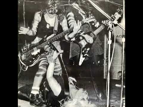 L7 — L7 - s/t LP (1988)