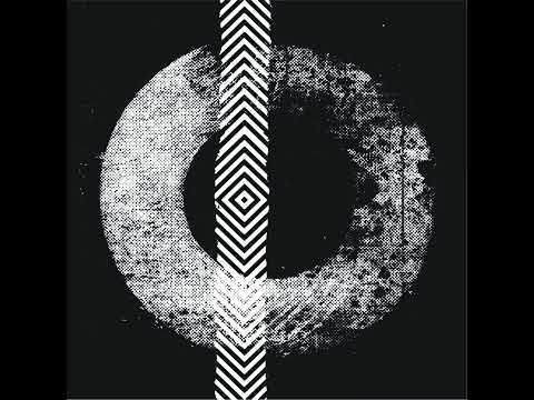 10 000 Russos — 10000 Russos. 10000 Russos (2015). 04 - Baden Baden Baden. Portugal. Psychedelic/Space Rock, Prog.