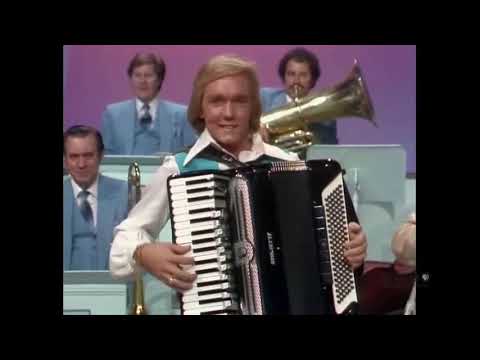 Myron Floren — BEER BARREL POLKA ... LAWRENCE WELK TV SHOW (1981)