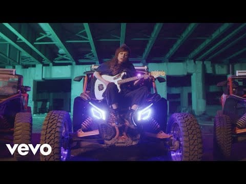 Faye Webster — Faye Webster - Cheers (Official Video)