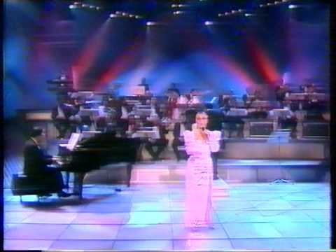 Sara Montiel — Sara Montiel  ¡Ay, que caray!