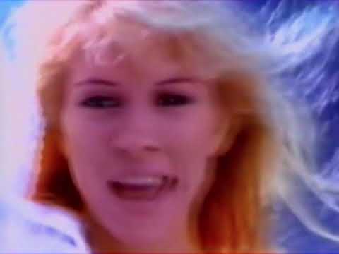 Yuri (3) — Yuri - Poligamia (Video Original)