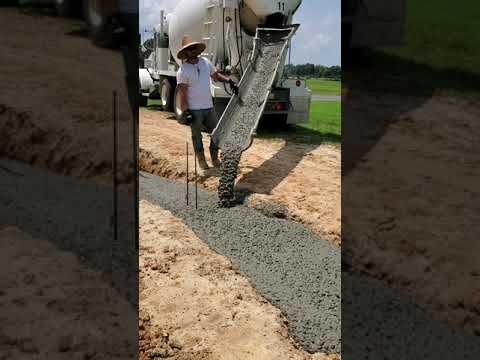 The Foundations — Concrete pour.                                 #foundation #footers #concrete #shorts