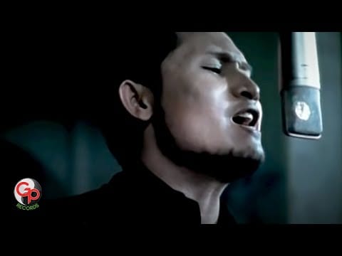 Andra And The BackBone — Andra And The Backbone - Musnah (Official Music Video)