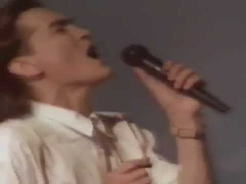 Feargal Sharkey — Feargal Sharkey - A Good Heart (HQ Audio)