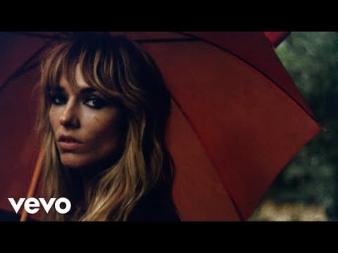 Louise Verneuil — Louise Verneuil - Love Corail