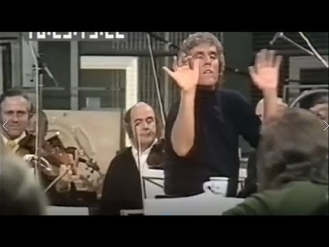 Burt Bacharach — Burt Bacharach rehearses "Nikki" (1972)
