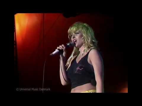 Sneakers (6) — Sneakers - Sui-Sui (Live '83)